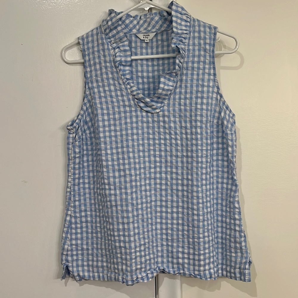 Crown and Ivy seersucker baby blue top!